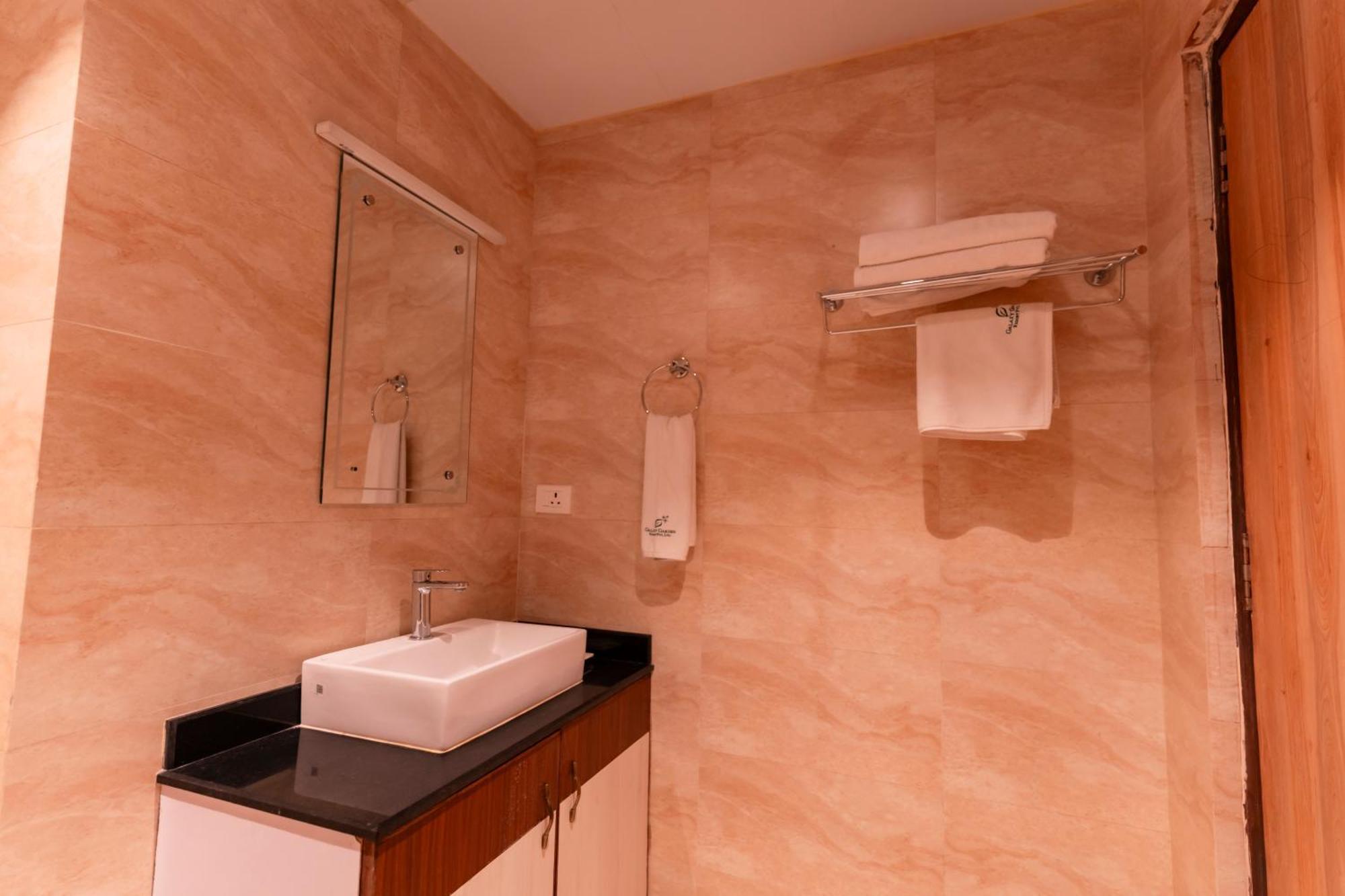 בהרטפור Galaxy Garden Resort מראה חיצוני תמונה